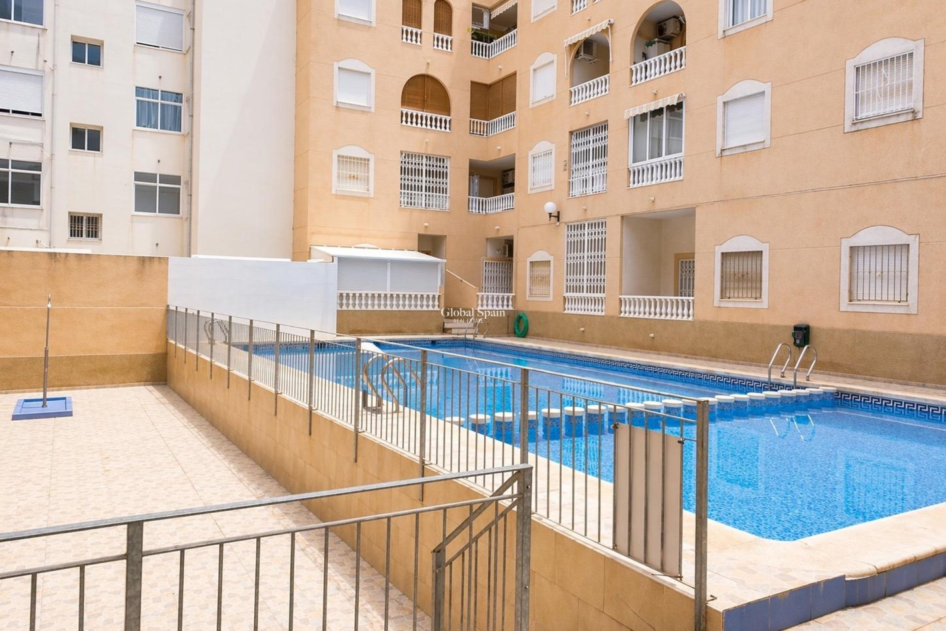 Wiederverkauf - WOHNUNG -
TORREVIEJA - Habaneras