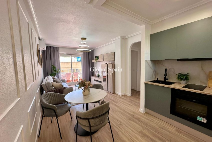 Wiederverkauf - WOHNUNG -
TORREVIEJA - Habaneras