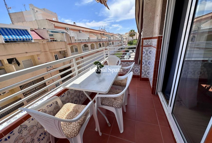 Wiederverkauf - WOHNUNG -
TORREVIEJA - Habaneras