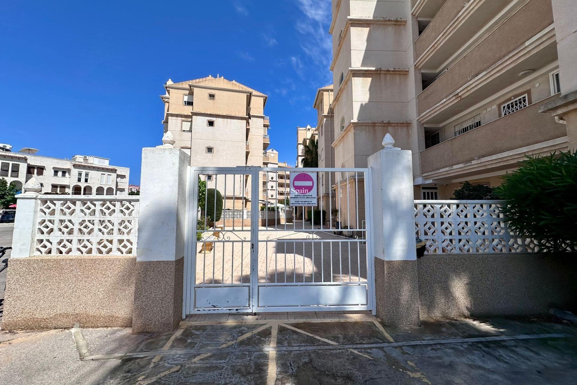 Wiederverkauf - WOHNUNG -
TORREVIEJA - Habaneras