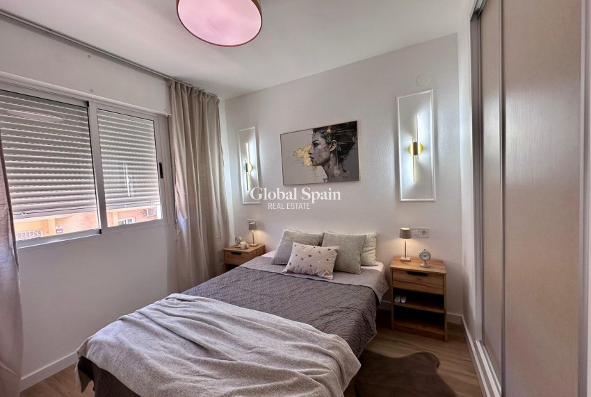 Wiederverkauf - WOHNUNG -
TORREVIEJA - Habaneras