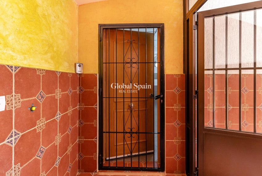 Wiederverkauf - Wohnung -
TORREVIEJA - La Mata pueblo