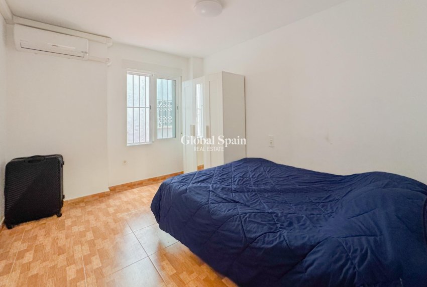 Wiederverkauf - WOHNUNG -
TORREVIEJA - La Mata pueblo