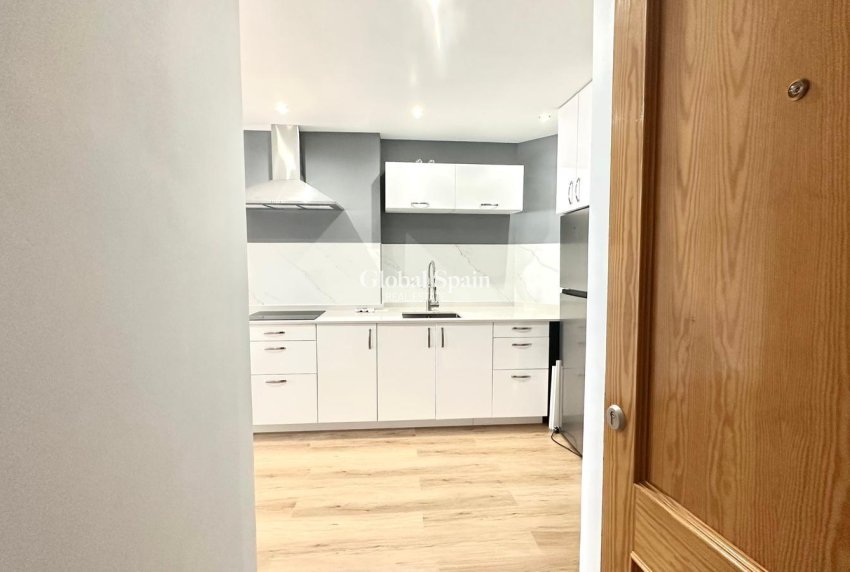 Wiederverkauf - WOHNUNG -
TORREVIEJA - La Mata pueblo