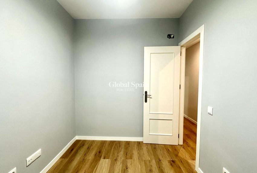 Wiederverkauf - WOHNUNG -
TORREVIEJA - La Mata pueblo