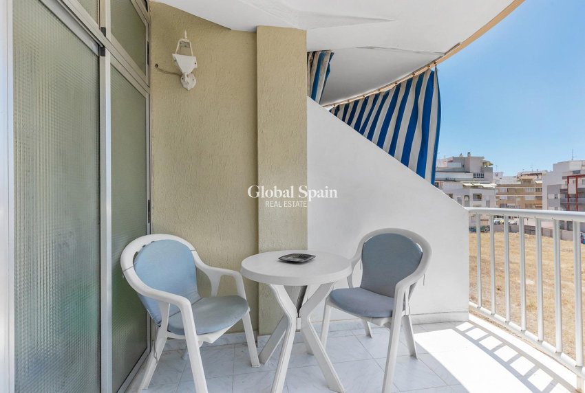 Wiederverkauf - WOHNUNG -
TORREVIEJA - La Mata pueblo