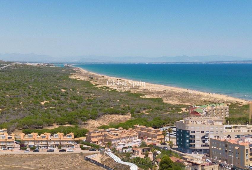 Wiederverkauf - WOHNUNG -
TORREVIEJA - La Mata pueblo