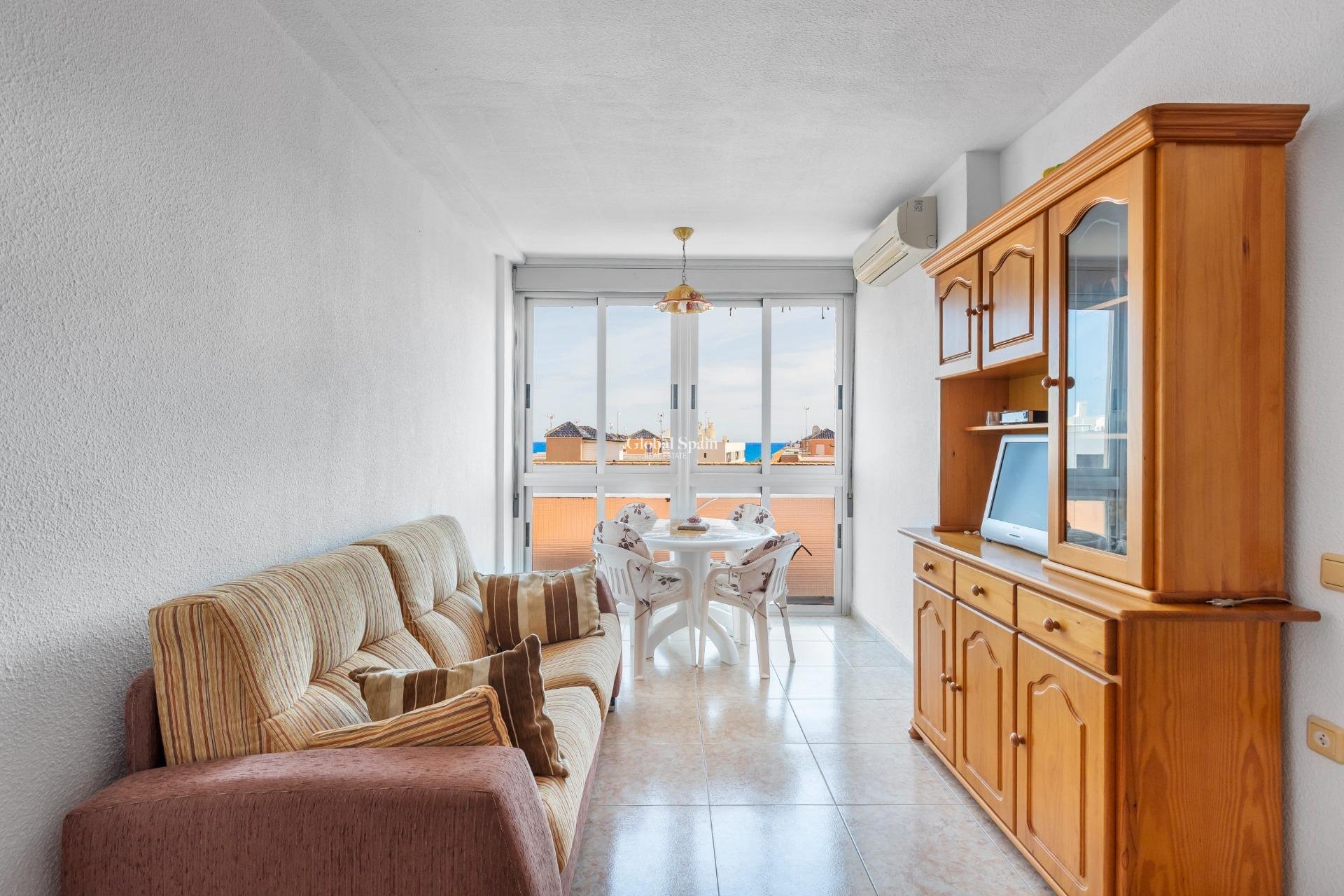 Wiederverkauf - WOHNUNG -
TORREVIEJA - La Mata pueblo