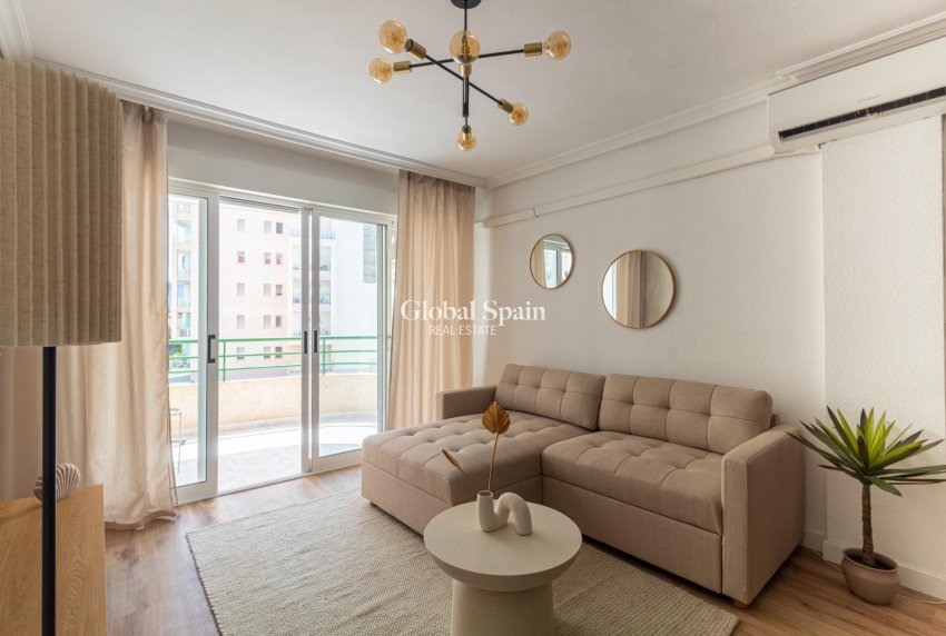 Wiederverkauf - WOHNUNG -
TORREVIEJA - La Mata pueblo