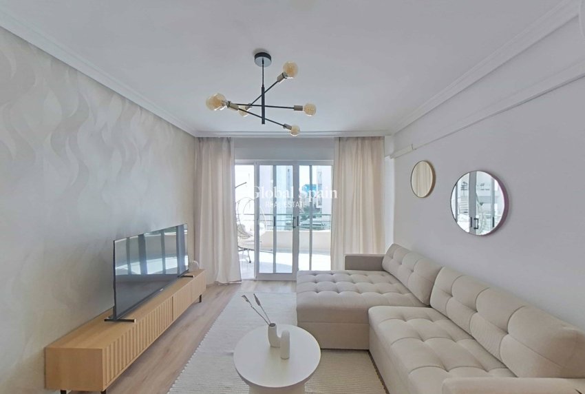 Wiederverkauf - WOHNUNG -
TORREVIEJA - La Mata pueblo