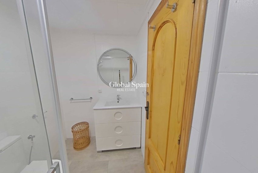 Wiederverkauf - WOHNUNG -
TORREVIEJA - La Mata pueblo