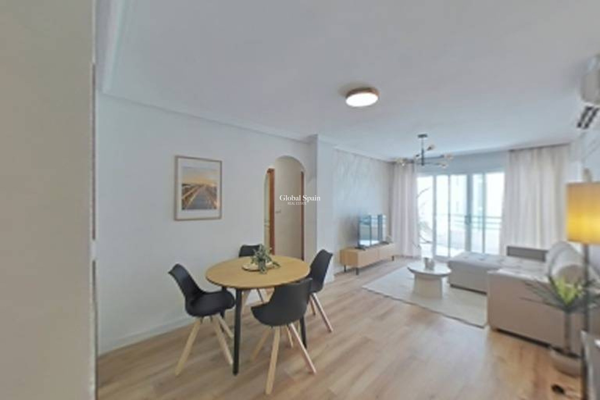 Wiederverkauf - WOHNUNG -
TORREVIEJA - La Mata pueblo