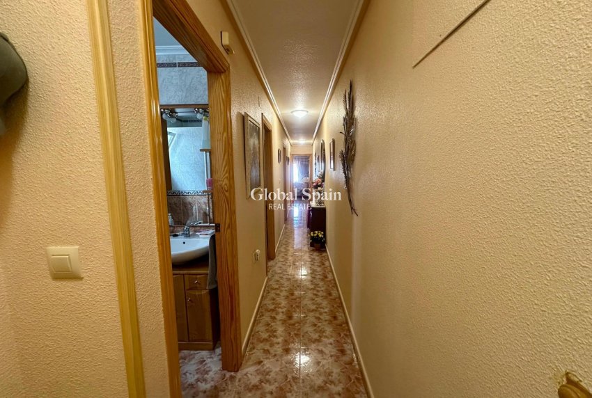 Wiederverkauf - WOHNUNG -
TORREVIEJA - La Mata pueblo