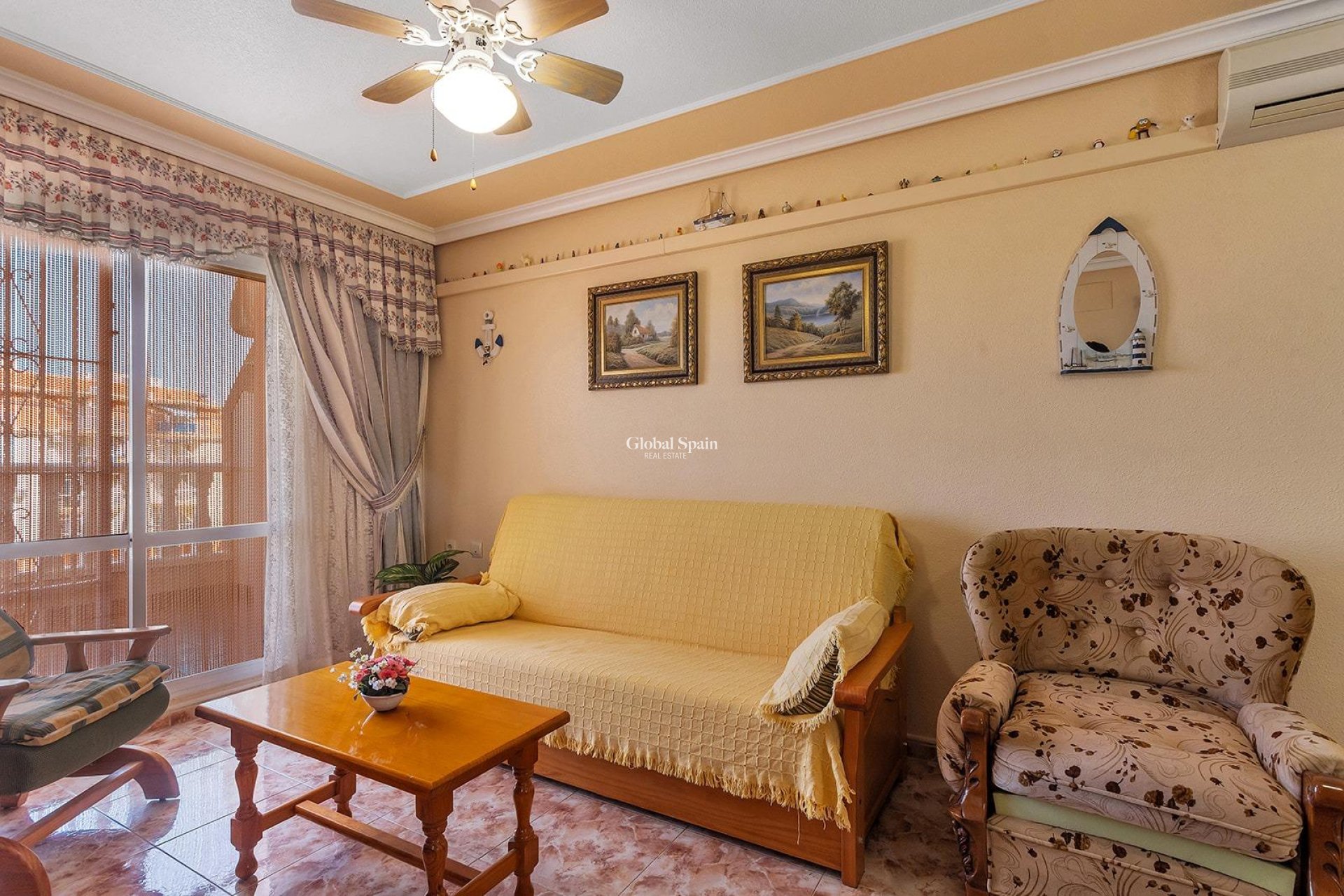 Wiederverkauf - WOHNUNG -
TORREVIEJA - La Mata pueblo