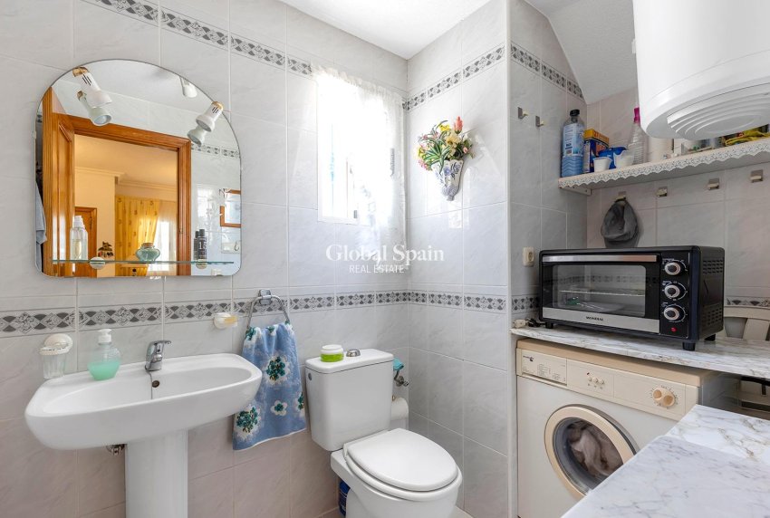 Wiederverkauf - WOHNUNG -
TORREVIEJA - La Mata