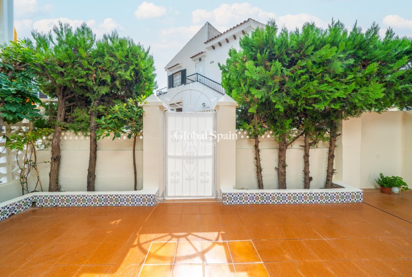 Wiederverkauf - WOHNUNG -
TORREVIEJA - La Mata