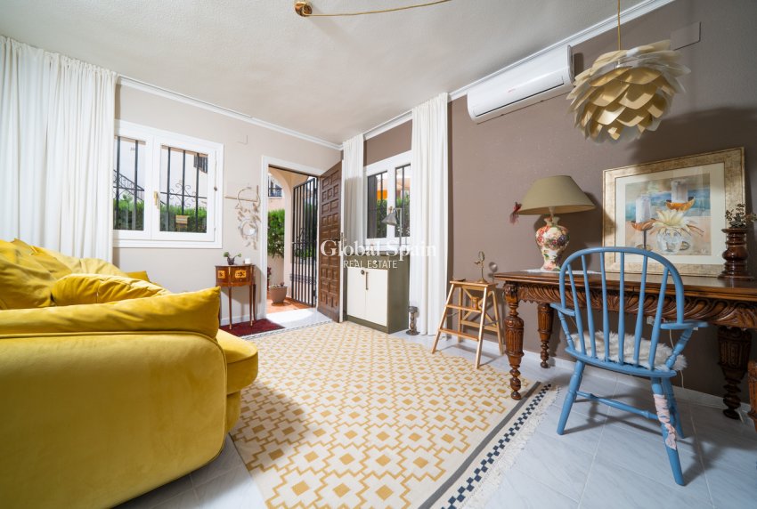 Wiederverkauf - WOHNUNG -
TORREVIEJA - La Mata