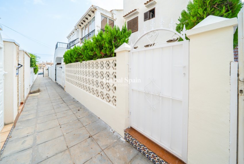 Wiederverkauf - WOHNUNG -
TORREVIEJA - La Mata