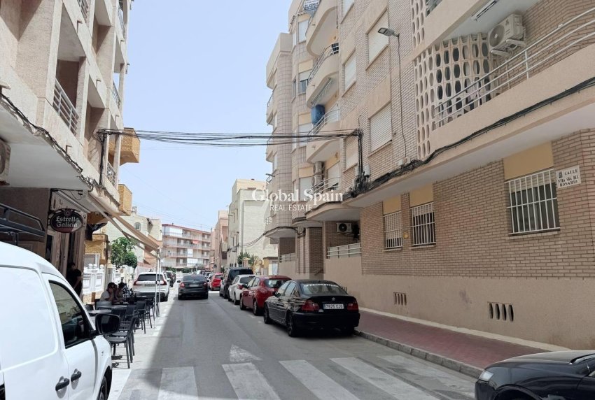 Wiederverkauf - WOHNUNG -
TORREVIEJA - La Mata