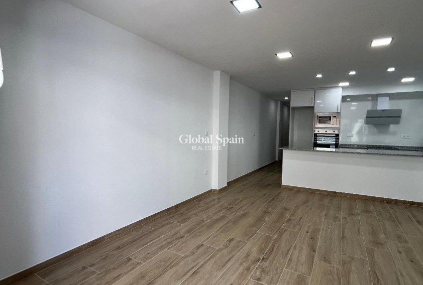 Wiederverkauf - WOHNUNG -
TORREVIEJA - La Mata