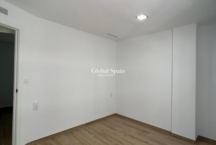 Wiederverkauf - WOHNUNG -
TORREVIEJA - La Mata