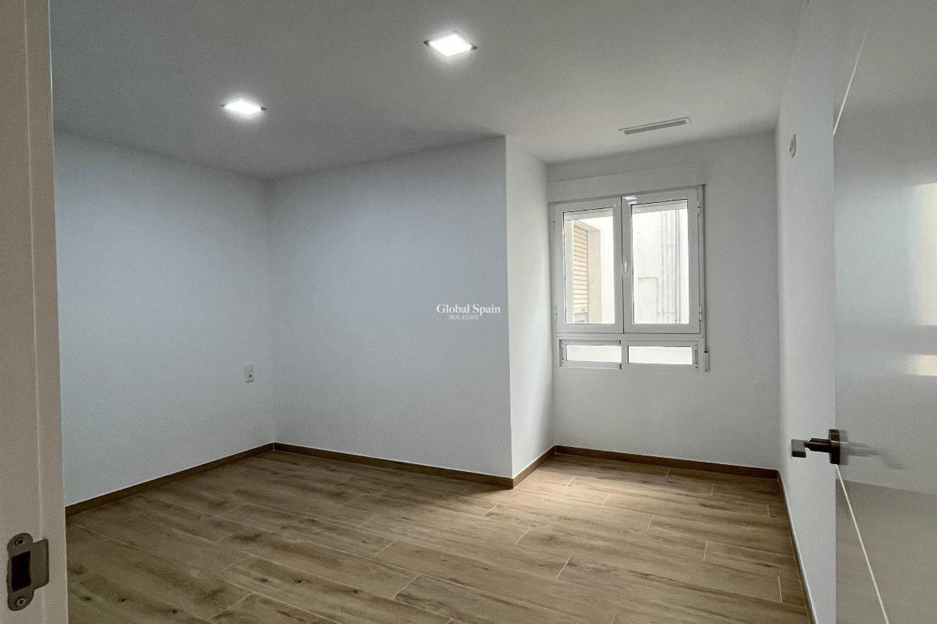 Wiederverkauf - WOHNUNG -
TORREVIEJA - La Mata