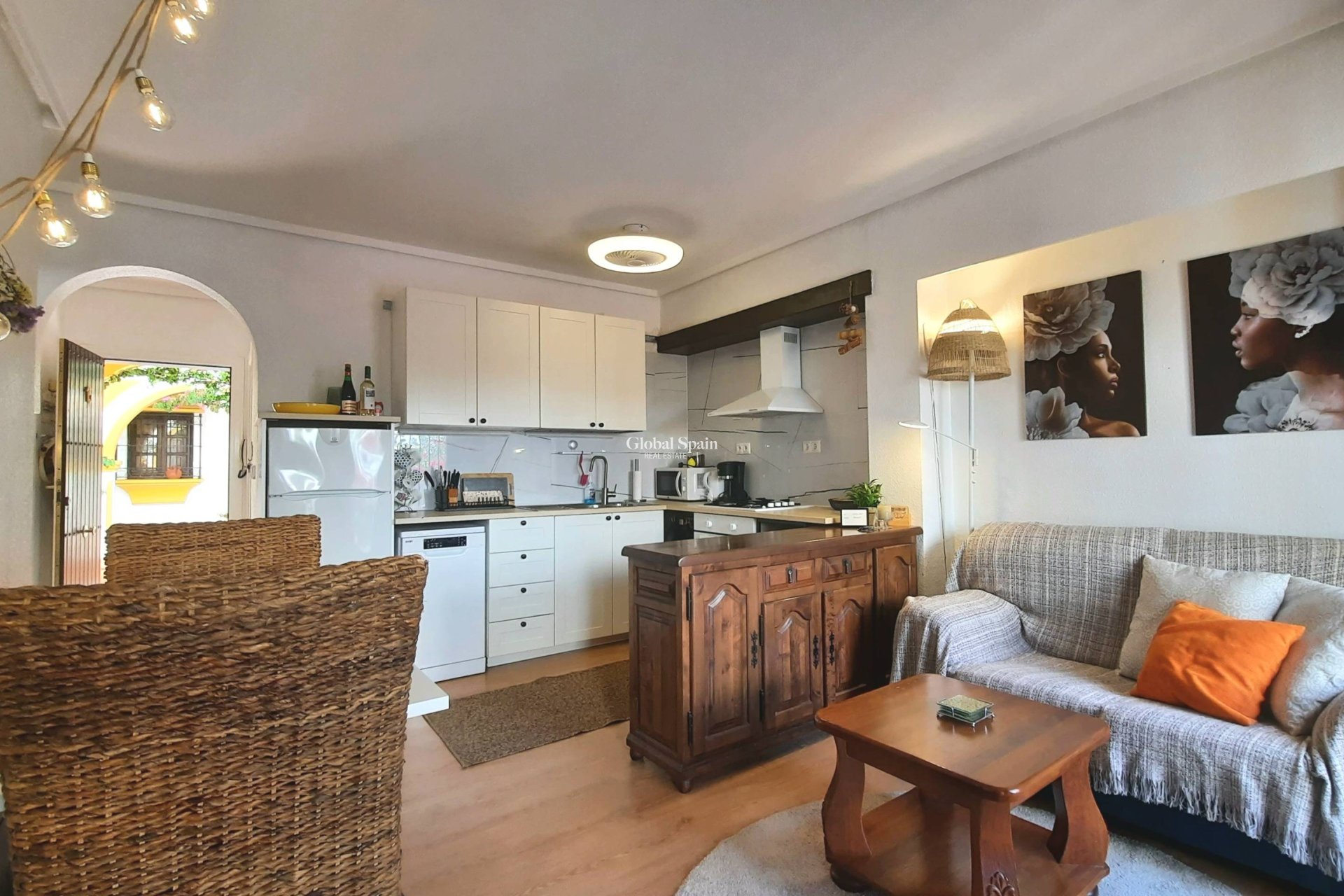 Wiederverkauf - WOHNUNG -
TORREVIEJA - La Mata