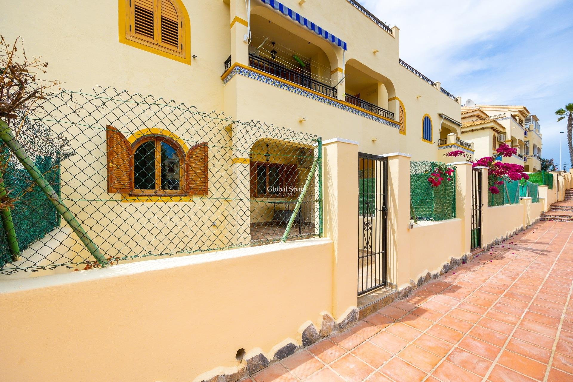 Wiederverkauf - WOHNUNG -
TORREVIEJA - La Mata