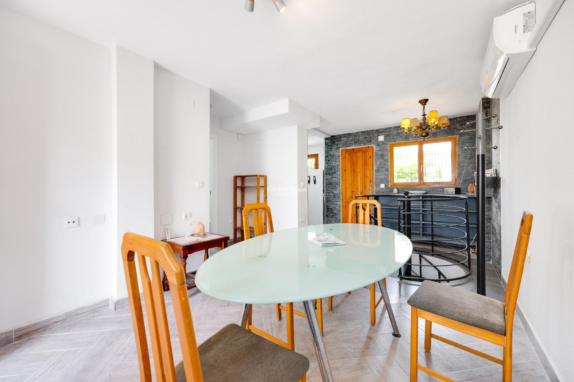 Wiederverkauf - WOHNUNG -
TORREVIEJA - La Mata