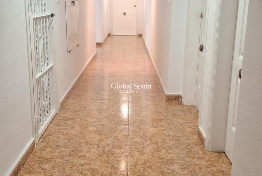 Wiederverkauf - WOHNUNG -
TORREVIEJA - La Mata