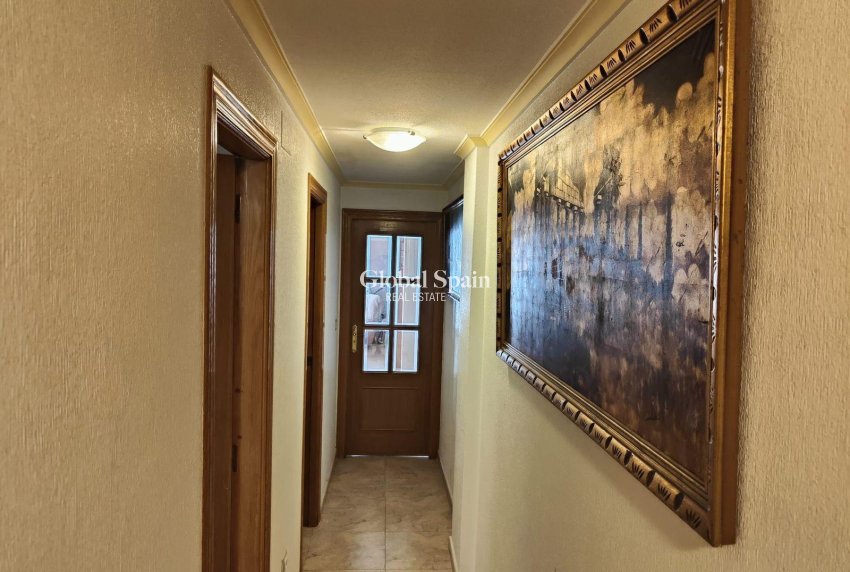 Wiederverkauf - WOHNUNG -
TORREVIEJA - La Mata