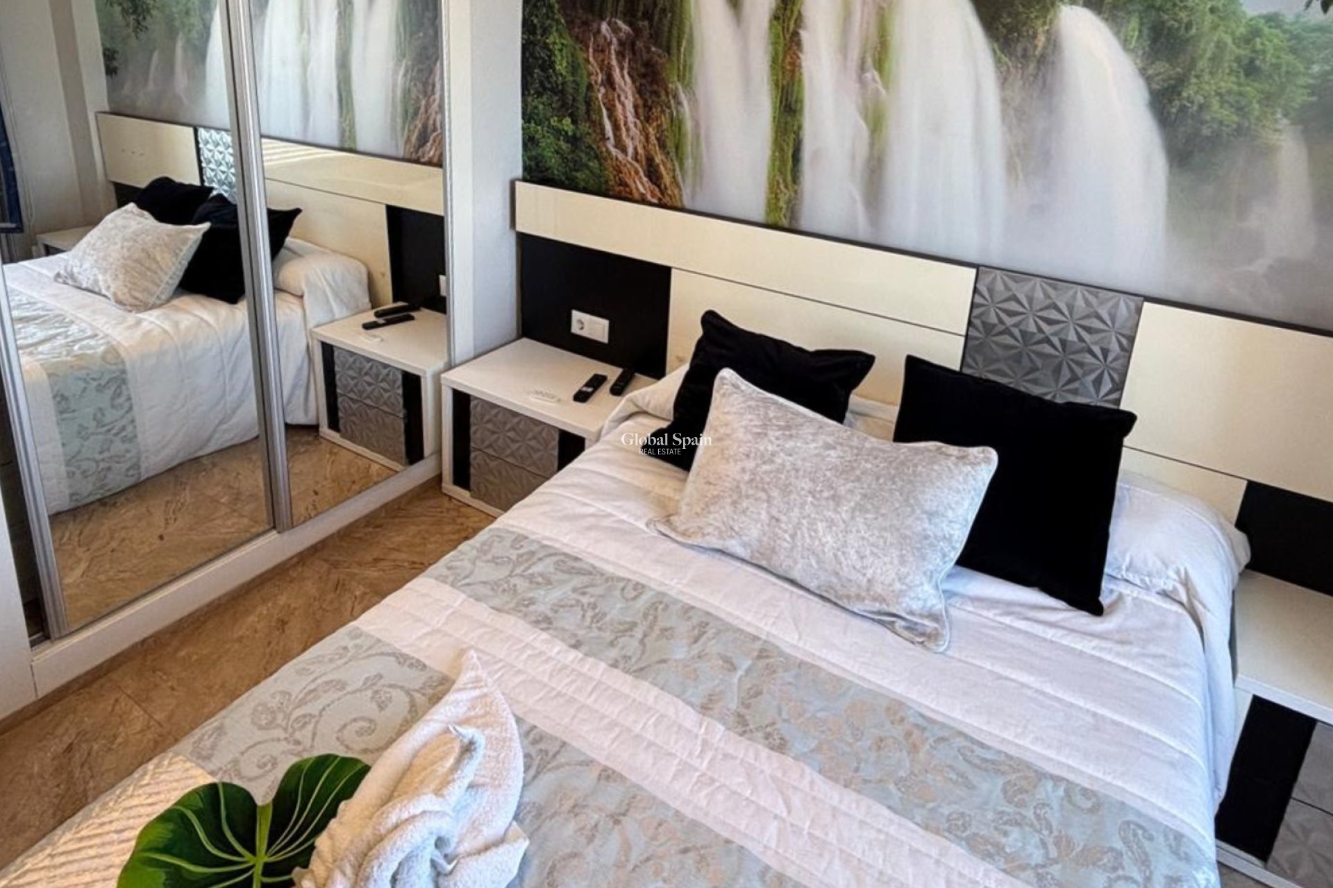Wiederverkauf - WOHNUNG -
TORREVIEJA - La Mata
