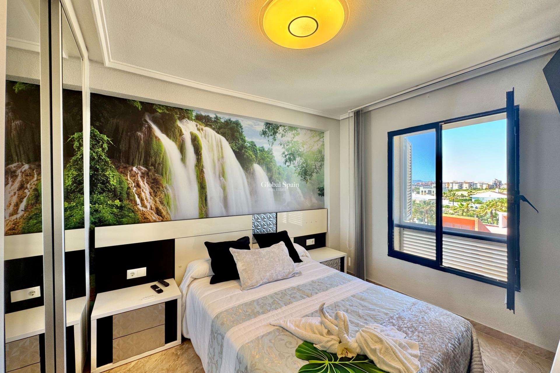 Wiederverkauf - WOHNUNG -
TORREVIEJA - La Mata