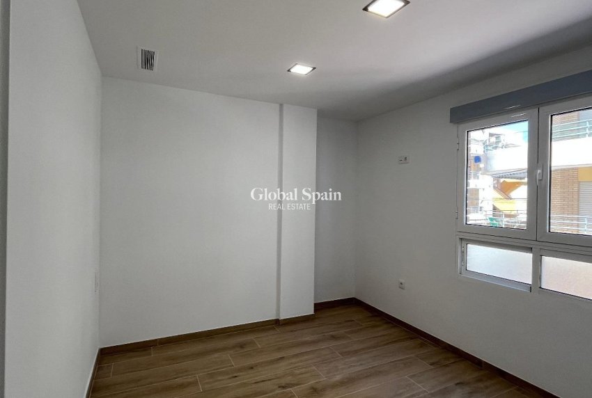 Wiederverkauf - WOHNUNG -
TORREVIEJA - La Mata