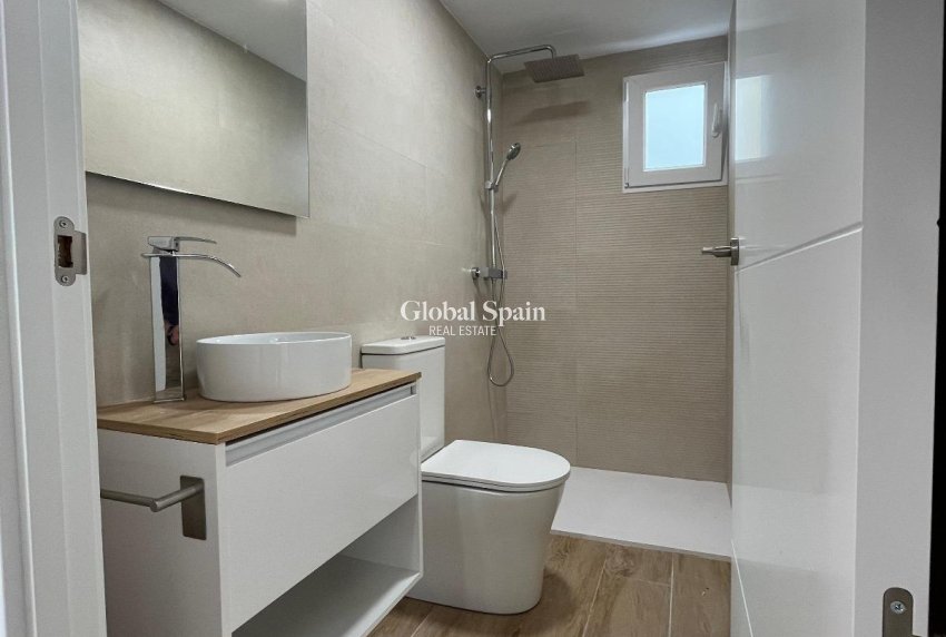 Wiederverkauf - WOHNUNG -
TORREVIEJA - La Mata