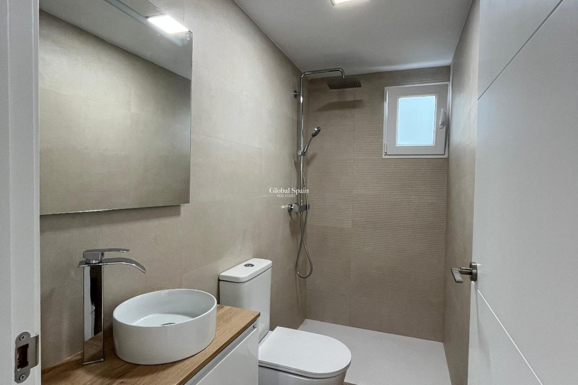 Wiederverkauf - WOHNUNG -
TORREVIEJA - La Mata