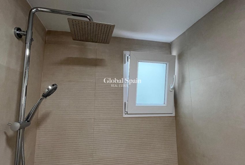 Wiederverkauf - WOHNUNG -
TORREVIEJA - La Mata