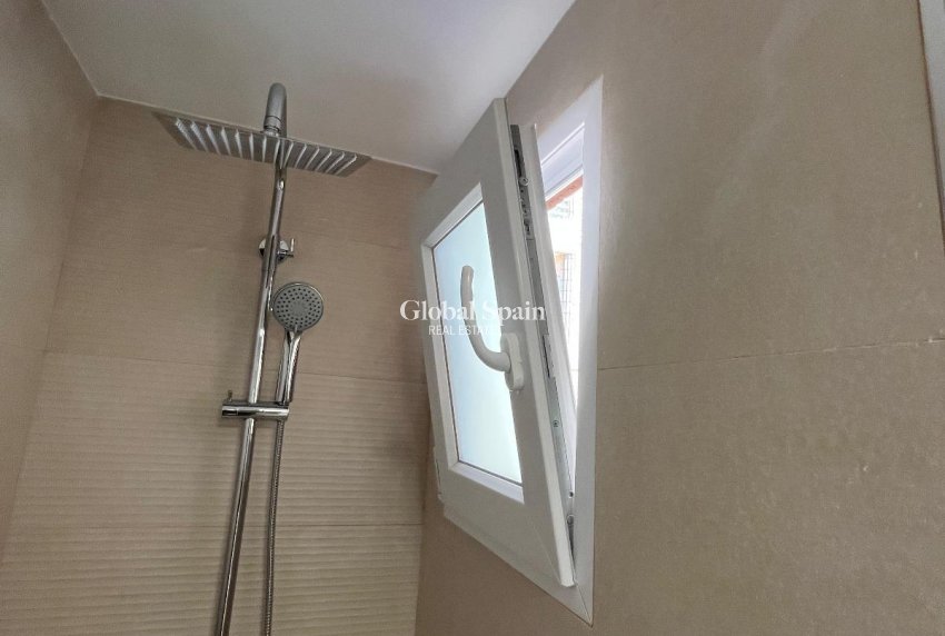Wiederverkauf - WOHNUNG -
TORREVIEJA - La Mata