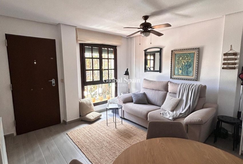 Wiederverkauf - WOHNUNG -
TORREVIEJA - La Mata