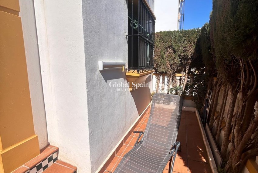Wiederverkauf - WOHNUNG -
TORREVIEJA - La Mata