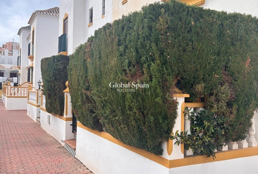 Wiederverkauf - WOHNUNG -
TORREVIEJA - La Mata