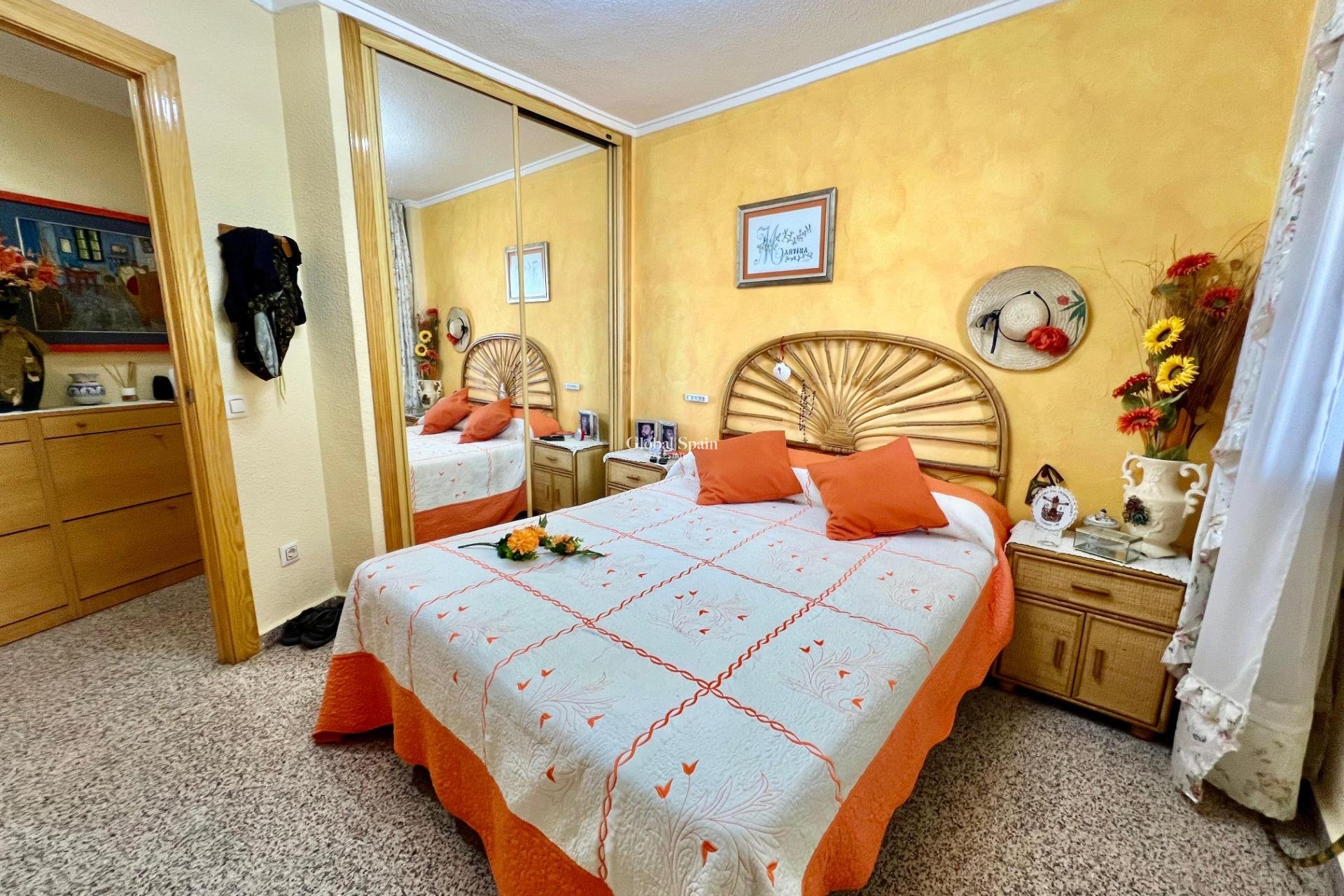 Wiederverkauf - WOHNUNG -
TORREVIEJA - La Mata