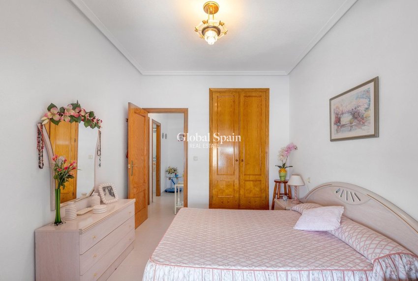 Wiederverkauf - WOHNUNG -
TORREVIEJA - La Mata