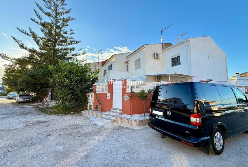 Wiederverkauf - WOHNUNG -
TORREVIEJA - La Siesta - El Salado - Torreta