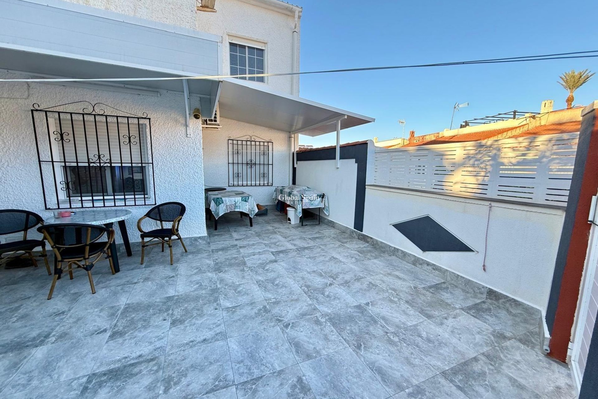 Wiederverkauf - WOHNUNG -
TORREVIEJA - La Siesta - El Salado - Torreta