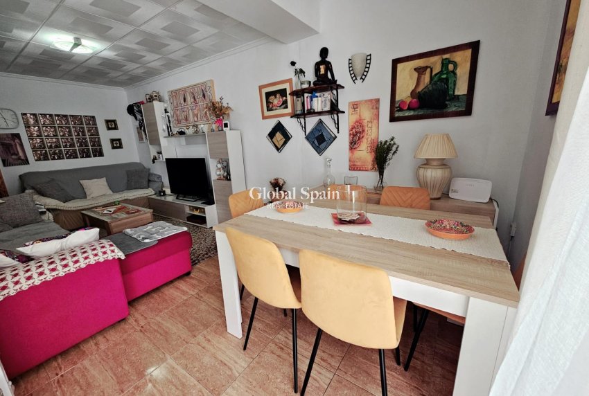 Wiederverkauf - WOHNUNG -
TORREVIEJA - La Siesta - El Salado - Torreta