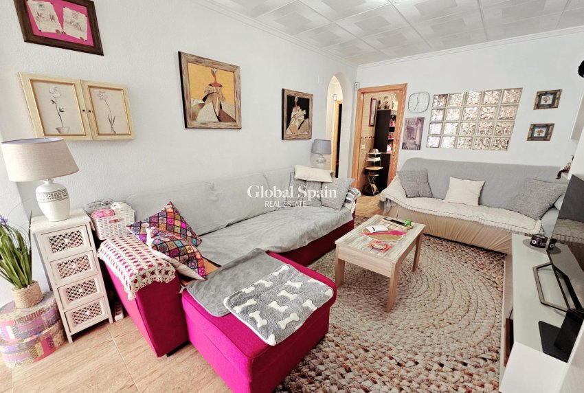 Wiederverkauf - WOHNUNG -
TORREVIEJA - La Siesta - El Salado - Torreta