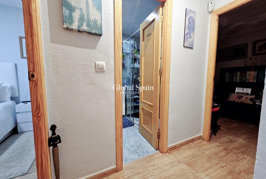 Wiederverkauf - WOHNUNG -
TORREVIEJA - La Siesta - El Salado - Torreta