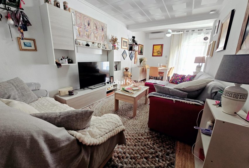 Wiederverkauf - WOHNUNG -
TORREVIEJA - La Siesta - El Salado - Torreta