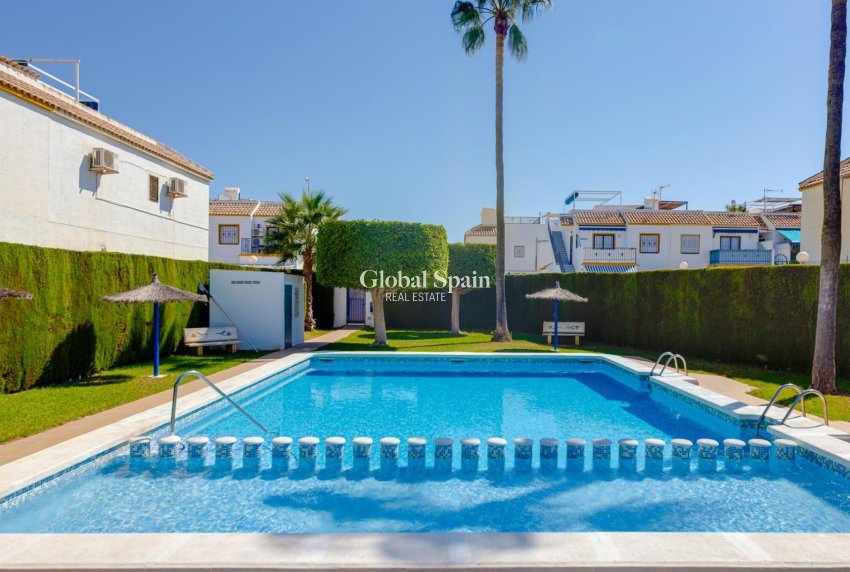 Wiederverkauf - WOHNUNG -
TORREVIEJA - La Siesta - El Salado - Torreta